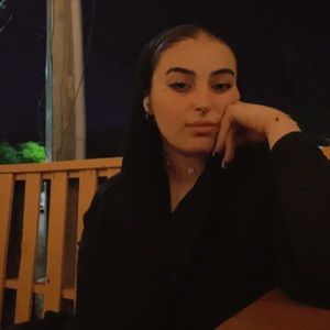 Meet your Posher, Salma